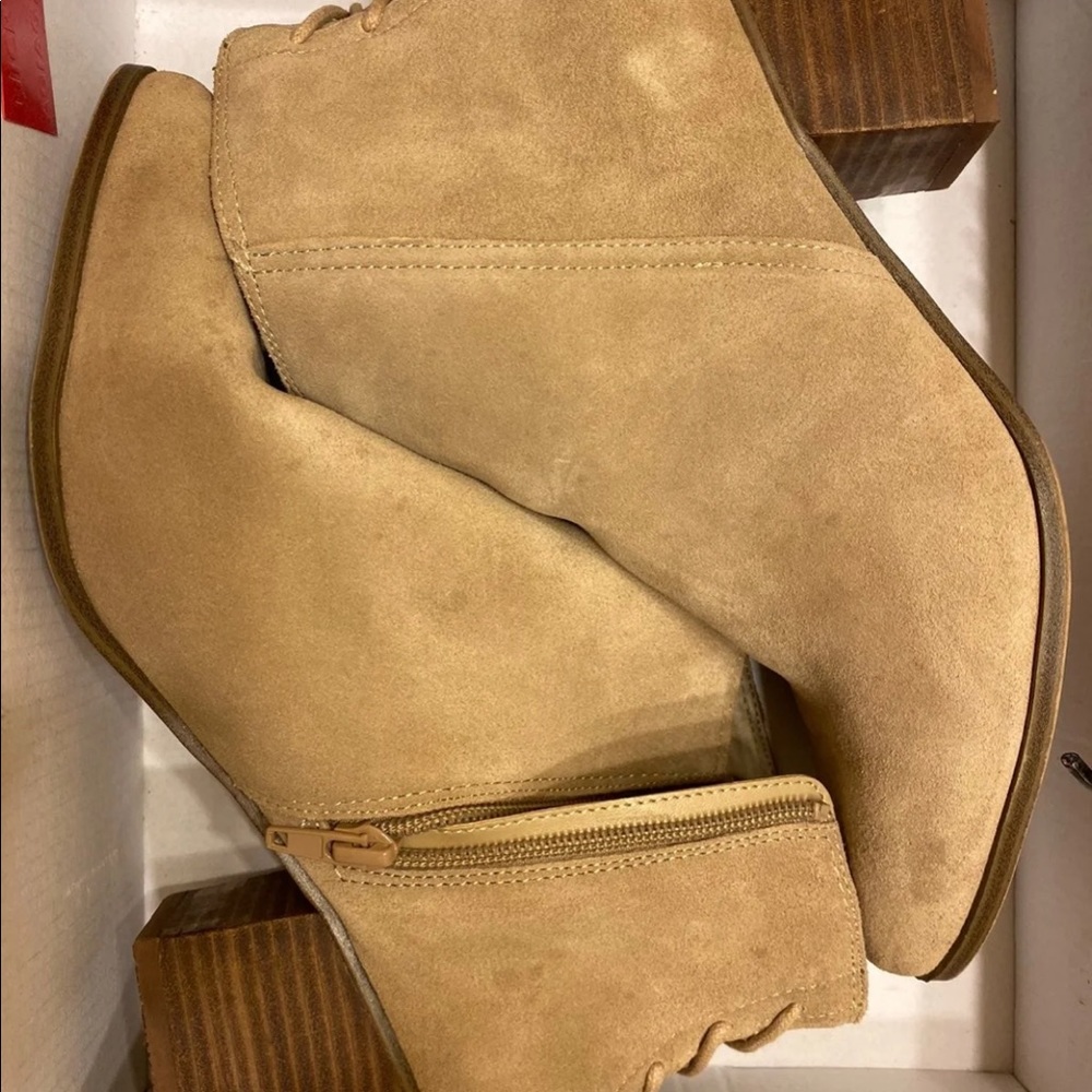 ALDO booties tan-ish color